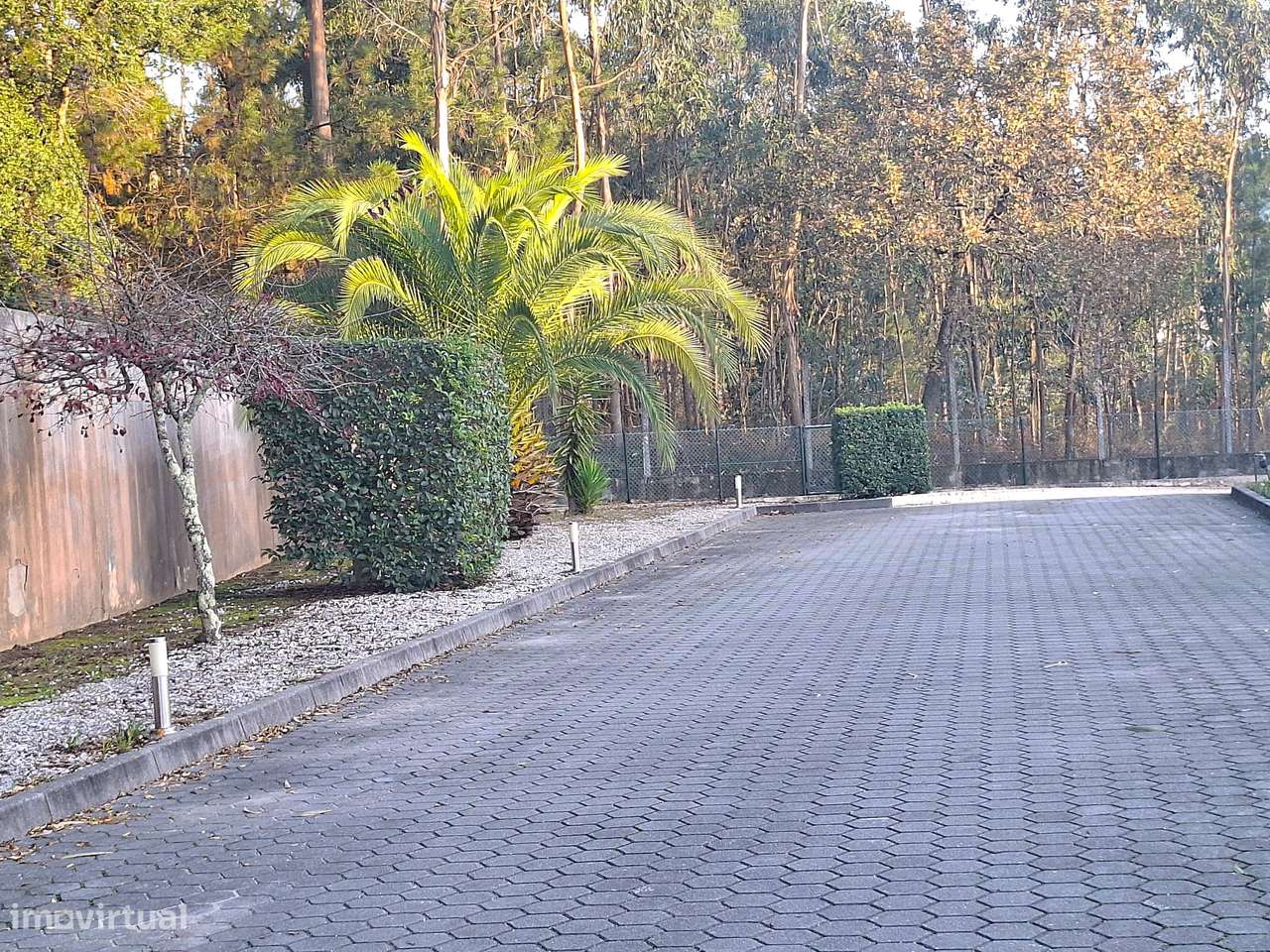 Excelente T2- Como Novo em Condominio fechado-19