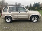 Suzuki Grand Vitara 2.5 V6 - 4