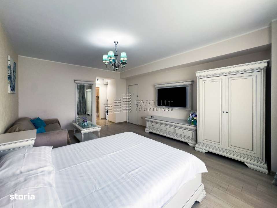 Mamaia Central- apartament 3 camere frontal lac-0