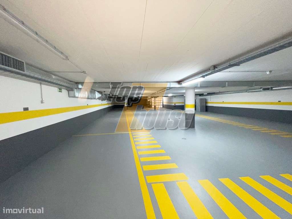 Apartamento T2 novo com parqueamento - Costa de Caparica-12