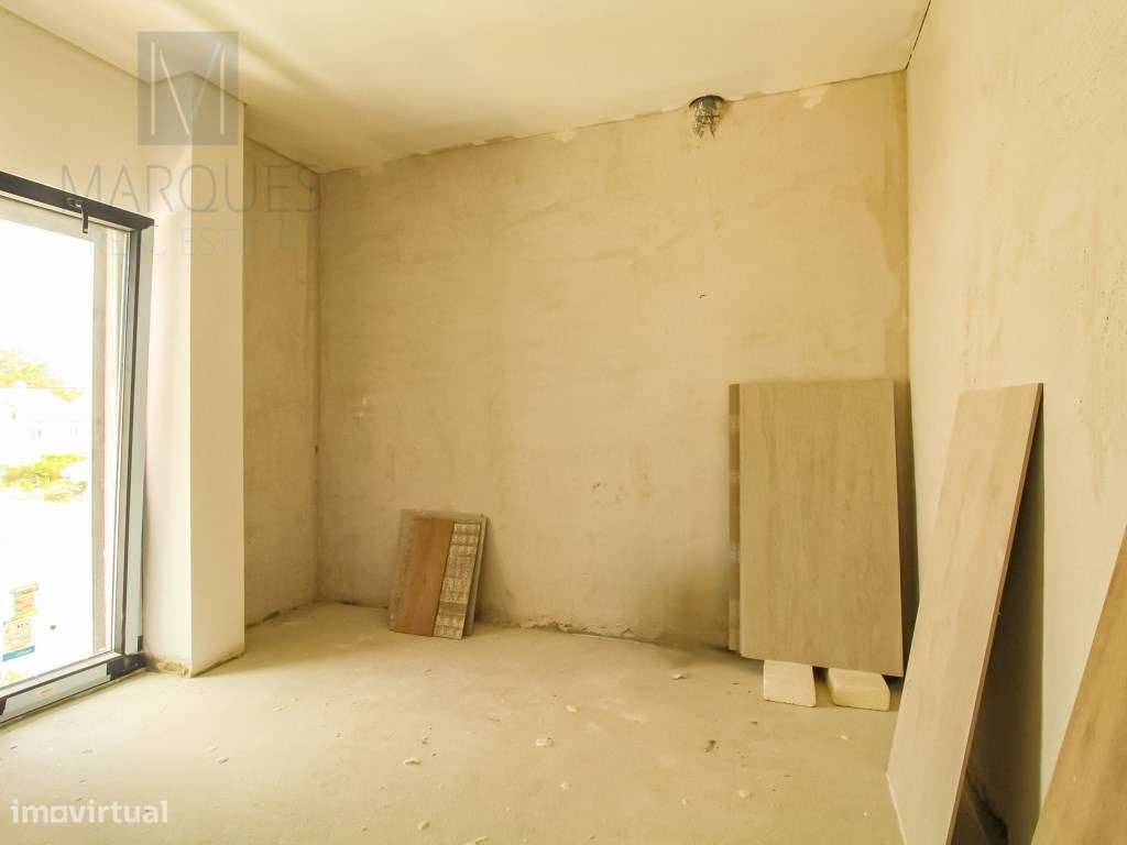 Moradia V3 com 2 Suites, Jardim e Piscina em Pinhal do General-16