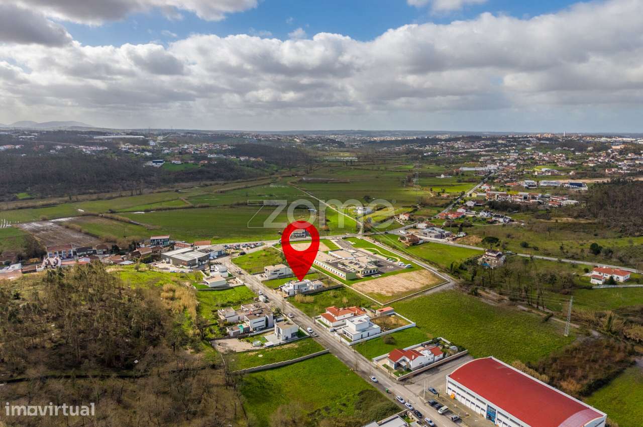 Moradia T3 - Leiria-33