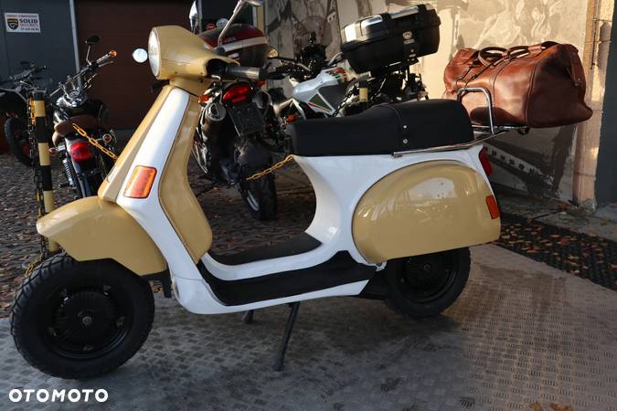 Piaggio Vespa - 2