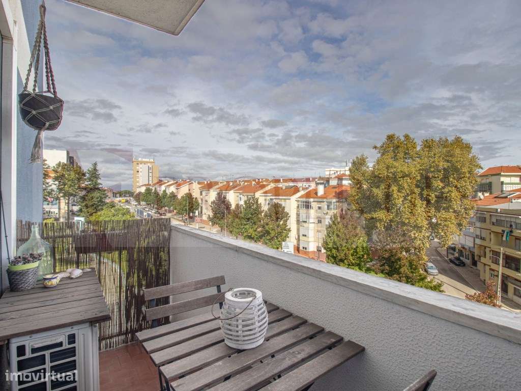 T2 Luminoso, Remodelado a 5 minutos dos Foros de Amora-14