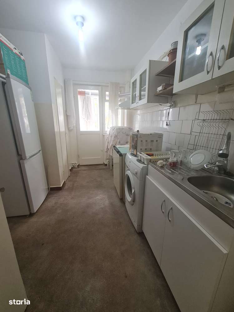 2 camere Obor , parter  sup 53 mp - Imagine principală: 4/5