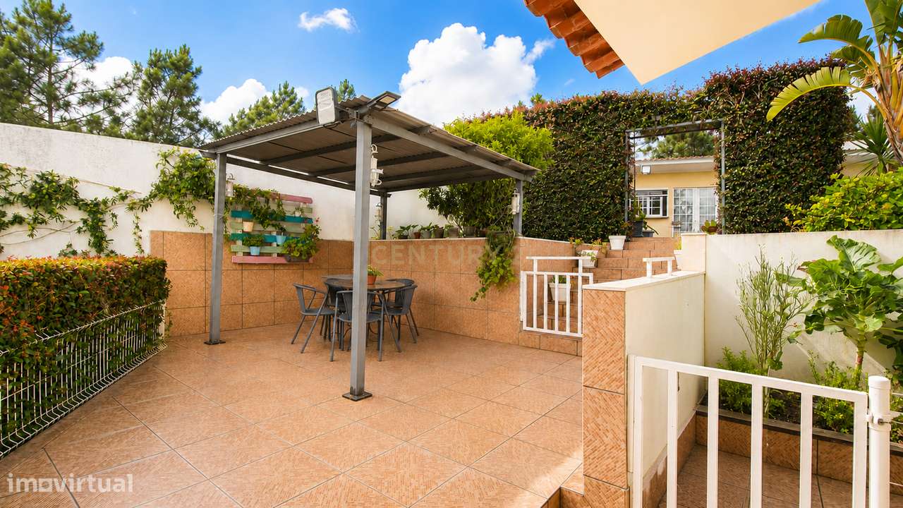 Moradia T3 em lote de 936m2 em Vila Alegre, Fernão Ferro-49
