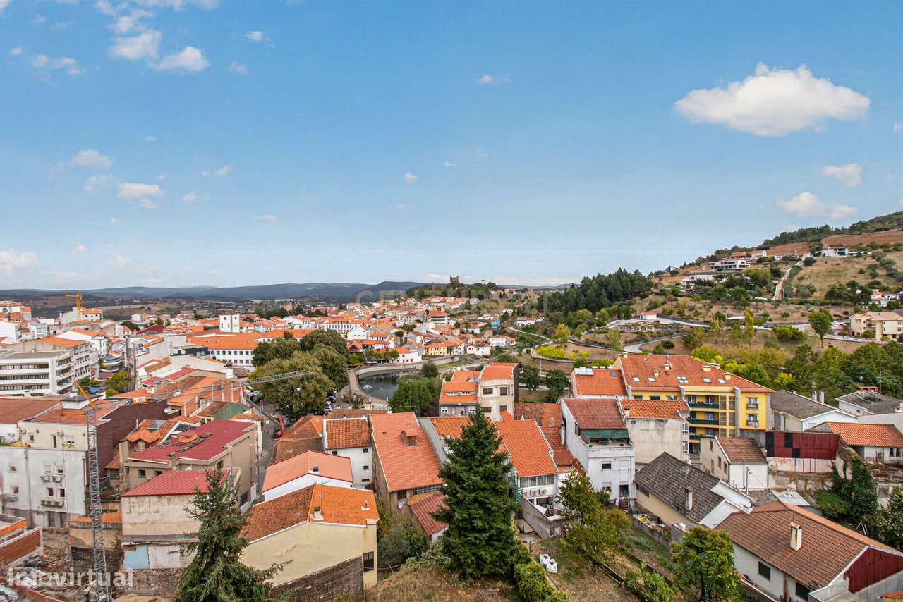 Fantástico APARTAMENTO T3 no #CENTRO de# BRAGANÇA!!!- AVENIDA SÁ CARNE-24