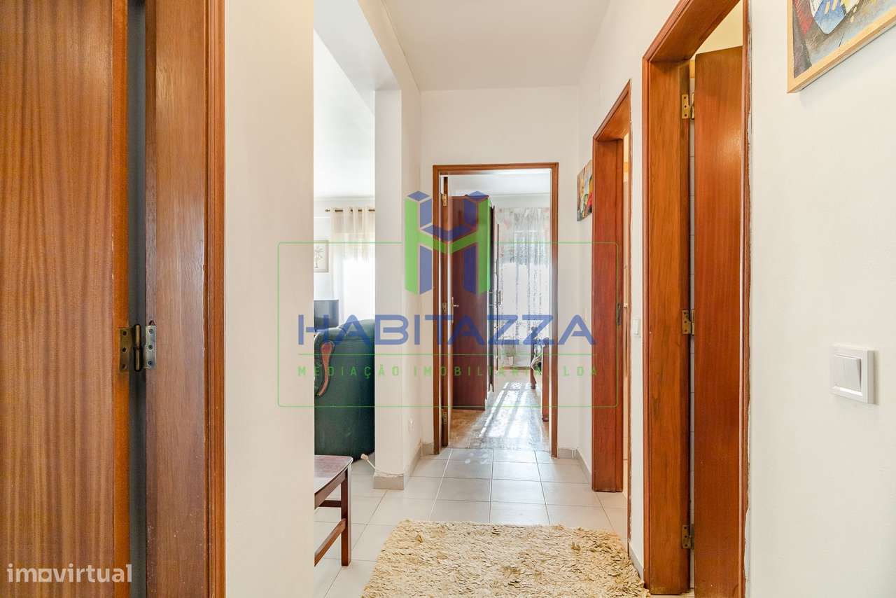 Apartamento T3 para venda, em zona central de Lagos-4