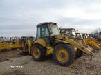 Dezmembrez buldoexcavator New Holland - 1