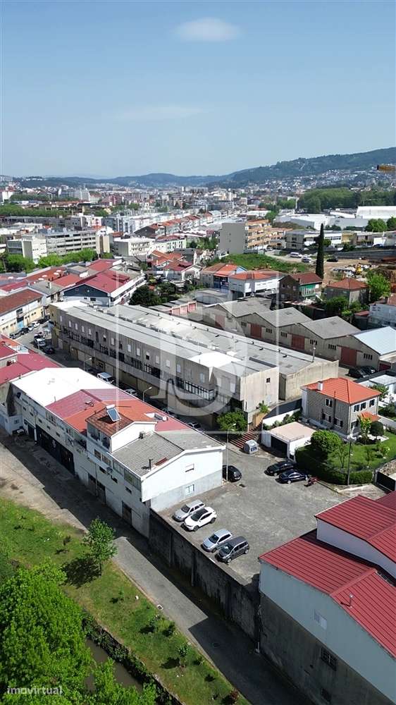 T3 com Terraço e Churrasqueira em São Lázaro, Braga | Venda-21