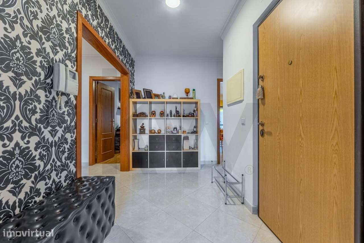 Apartamento T3 com terraço e barbecue, em Talaíde, São Domingos de Ran - Grande imagem: 5/22