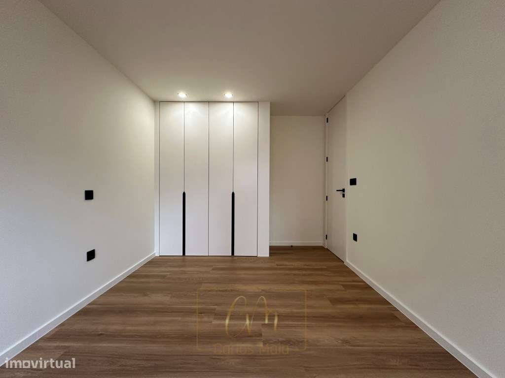 Apartamento T3 c/lugar de garagem-11