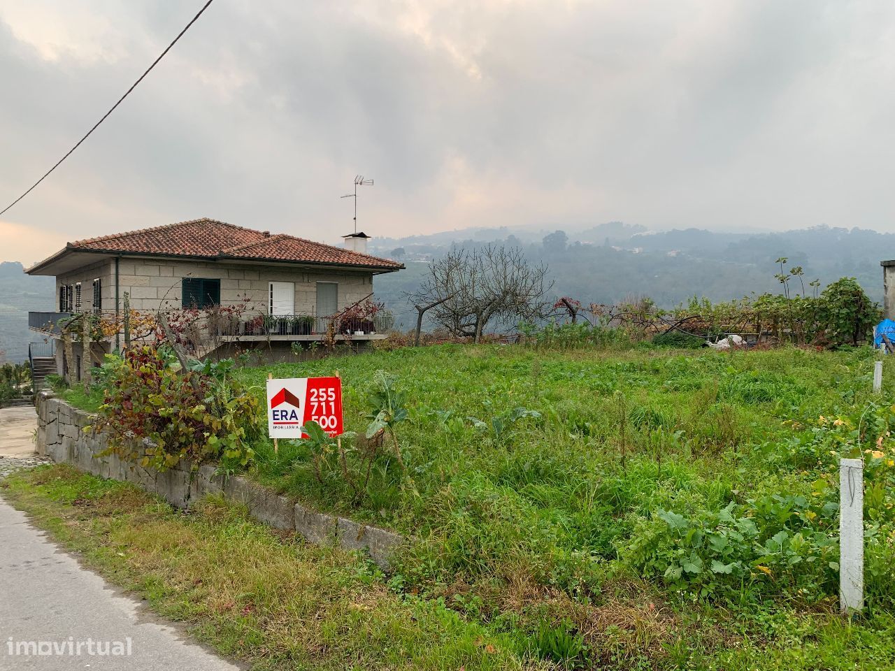 Terreno Urbano de 445 m2 em Vila Boa do Bispo