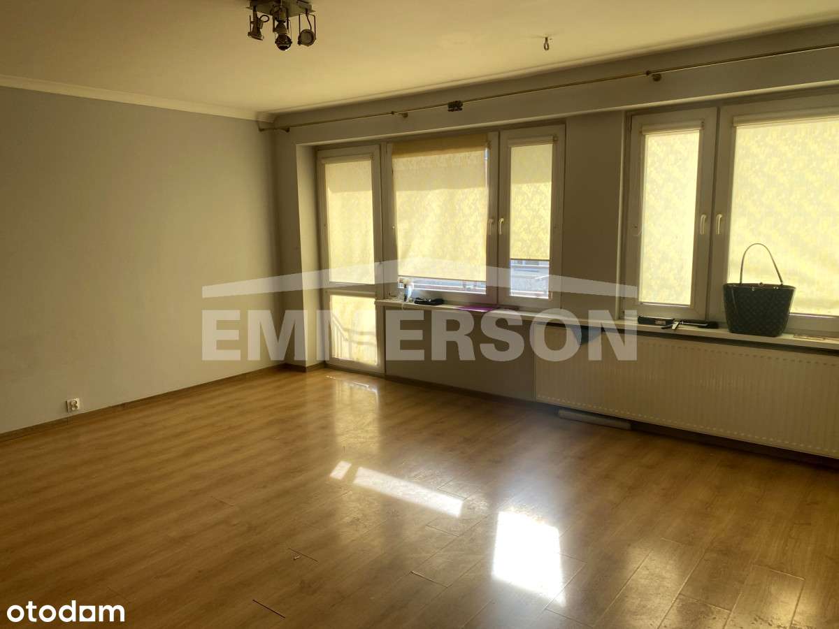 Dwupokojowe mieszkanie w centrum do remontu-1