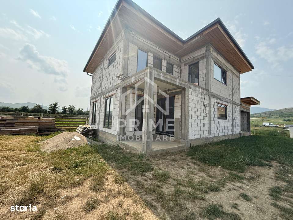 Casa noua SMART de vanzare in IGHIU, 7 CAMERE, 160 MP UTILI, 600 MP TE-11