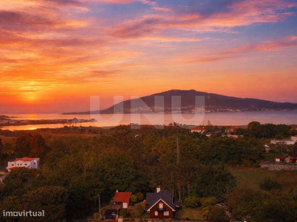 Moradia T4 com Piscina e 2 106m2 de Terreno em Caminha - Espaço e P...-52