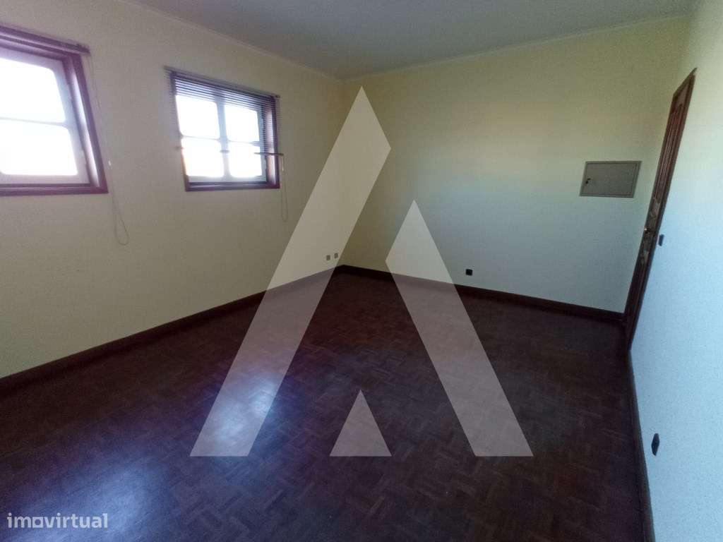 Escritório em Albergaria-a-Velha - Grande imagem: 4/18