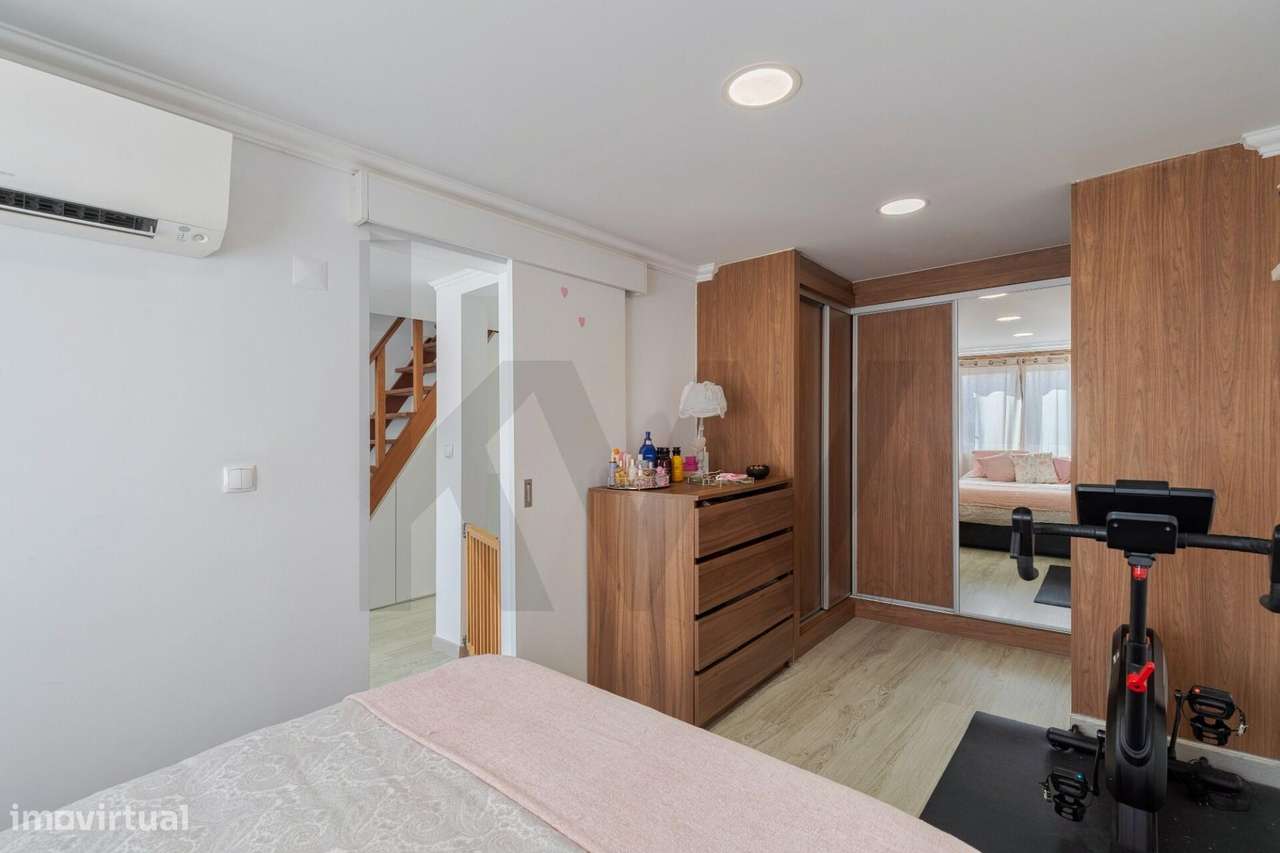 Para venda: Moradia no centro da Costa da Caparica-14