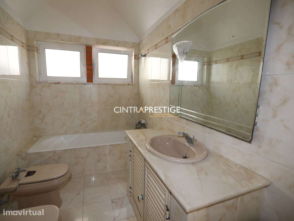 Moradia T3 e anexo T2 com Vista Deslumbrante para a Serra de Sintra...-20