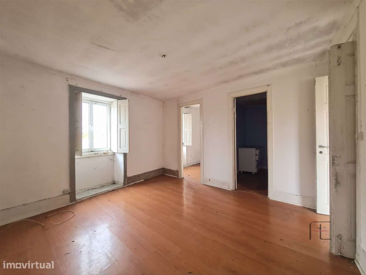 Moradia T3 Esmoriz para reabilitar-8