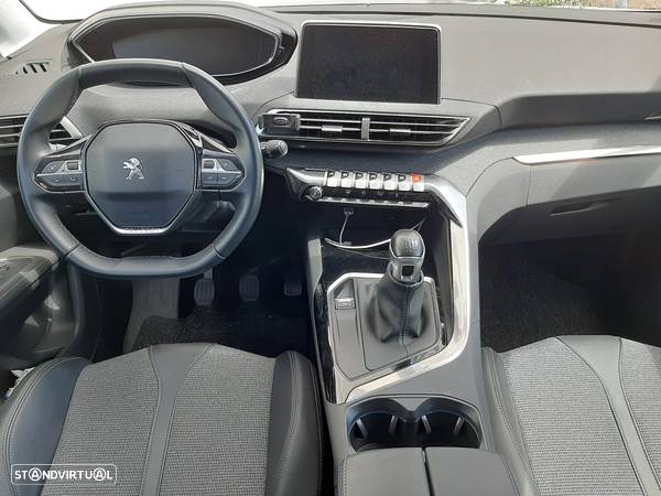 Peugeot 3008 1.2 PureTech Allure - 1