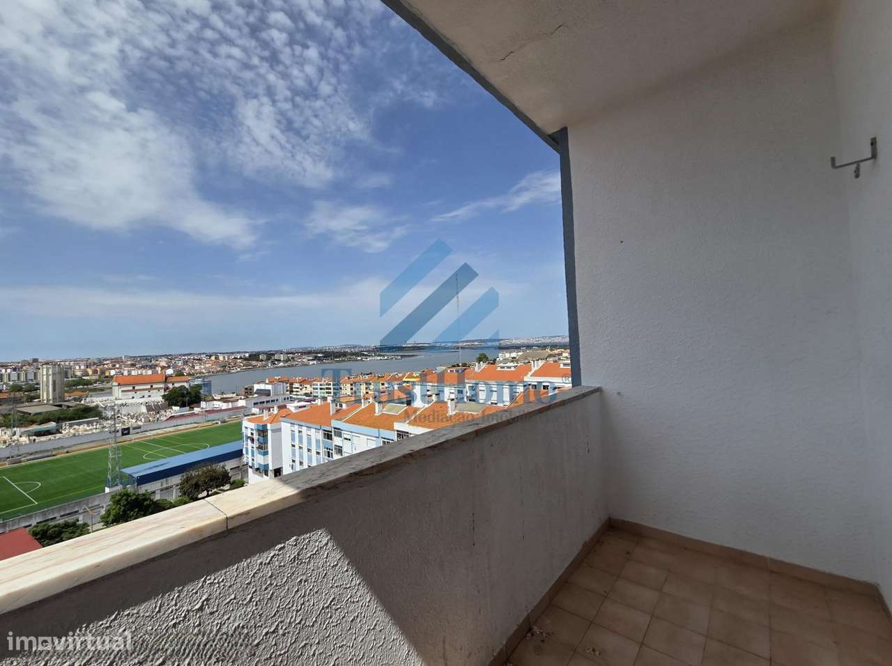 T2 no centro da Arrentela perto da Baia, a 2,5km da estação de...-6