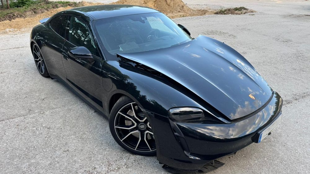 Porsche Taycan 2022