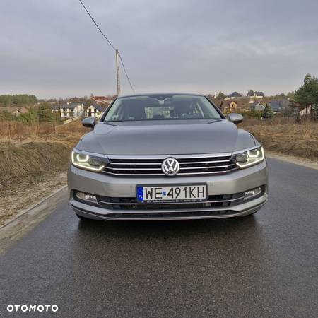 Volkswagen Passat 1.8 TSI BMT Comfortline - 1