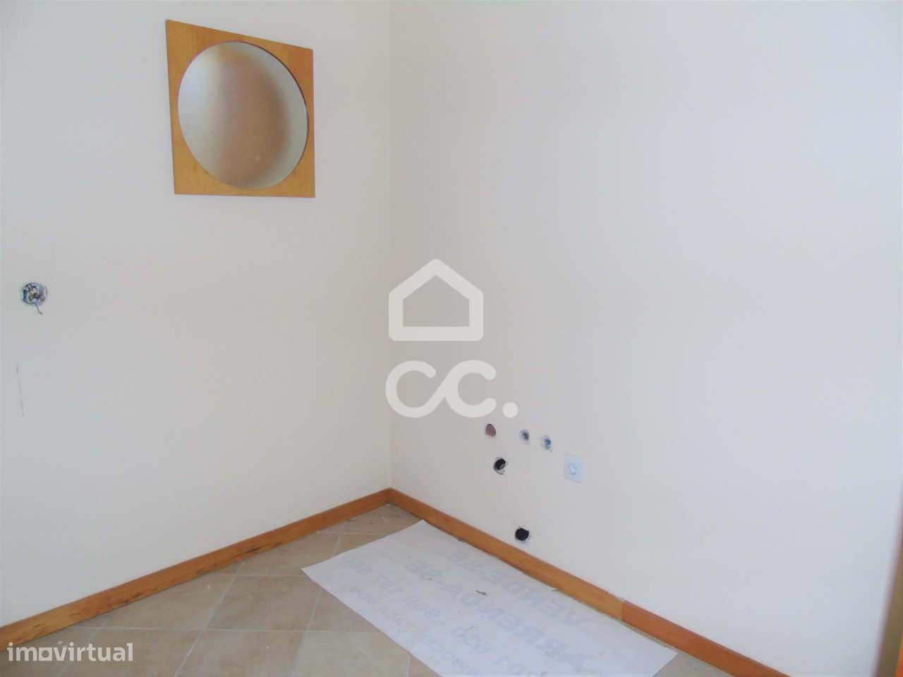 Loja em centro comercial - Arrenda-se Loja de 70m2 - Grande imagem: 4/7