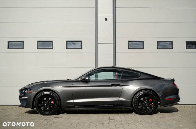 Ford Mustang Fastback 2.3 Eco Boost - 9