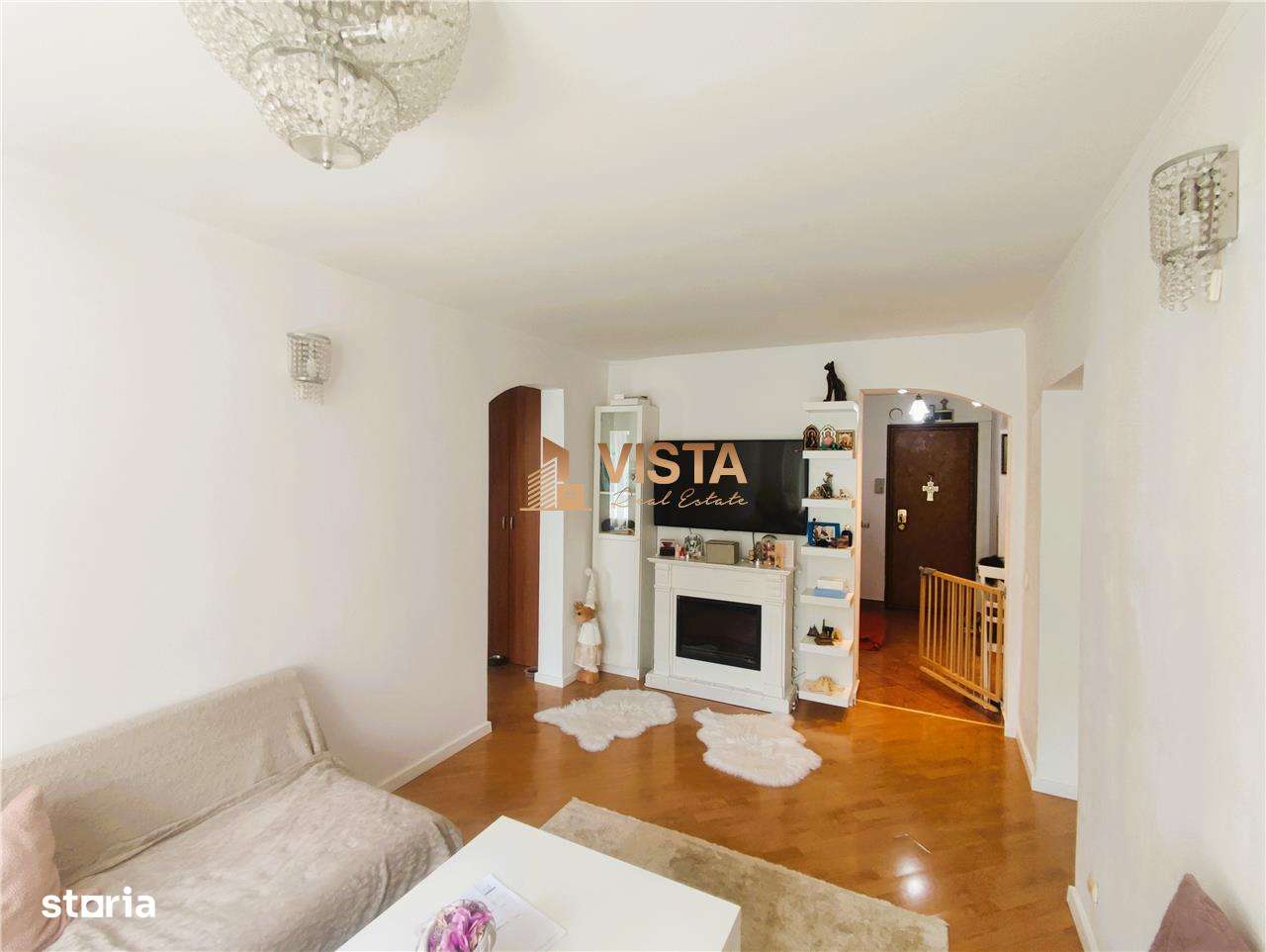 Apartament spatios cu 4 camere, etaj 2, 2 bai, 2 parcari si beci la do - Imagine principală: 4/11