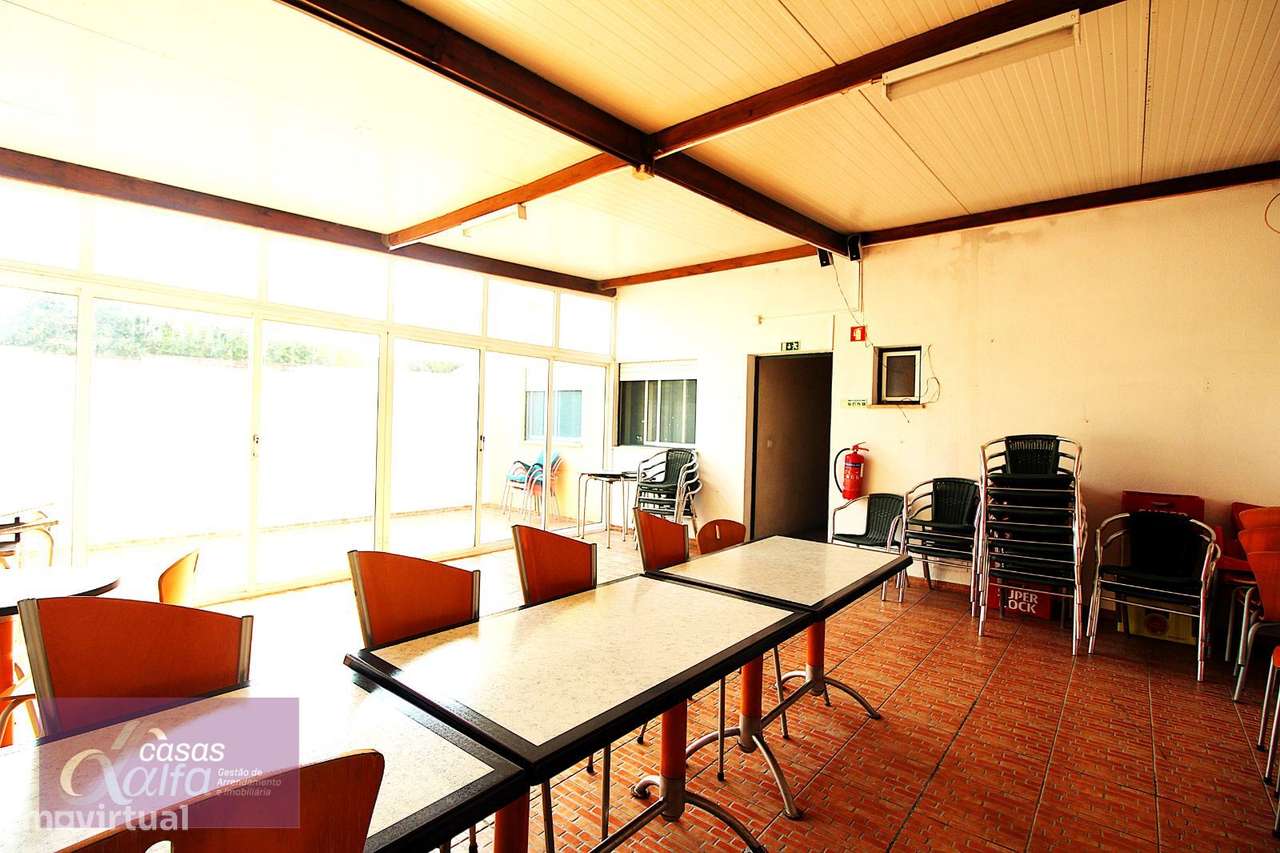 Loja com licença para restauração  centro de Monte Redondo-13