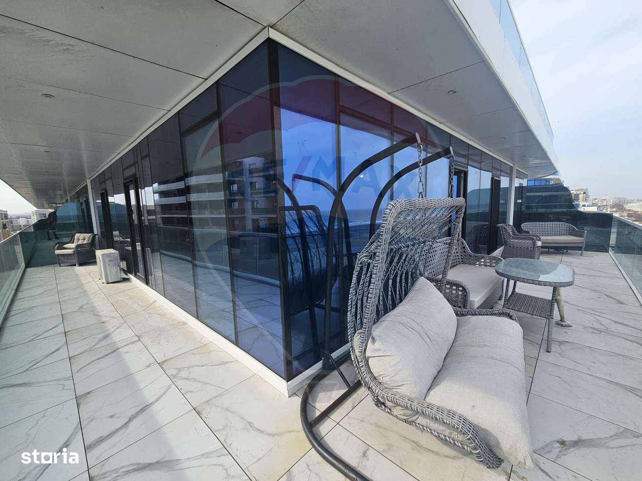 Apartament 3 camere cu terasa 50mp frontala spre mare în Mamaia Nord-11