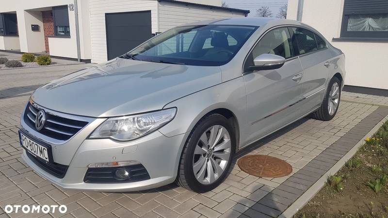 Volkswagen Passat 1.8 TSI Highline DSG - 1