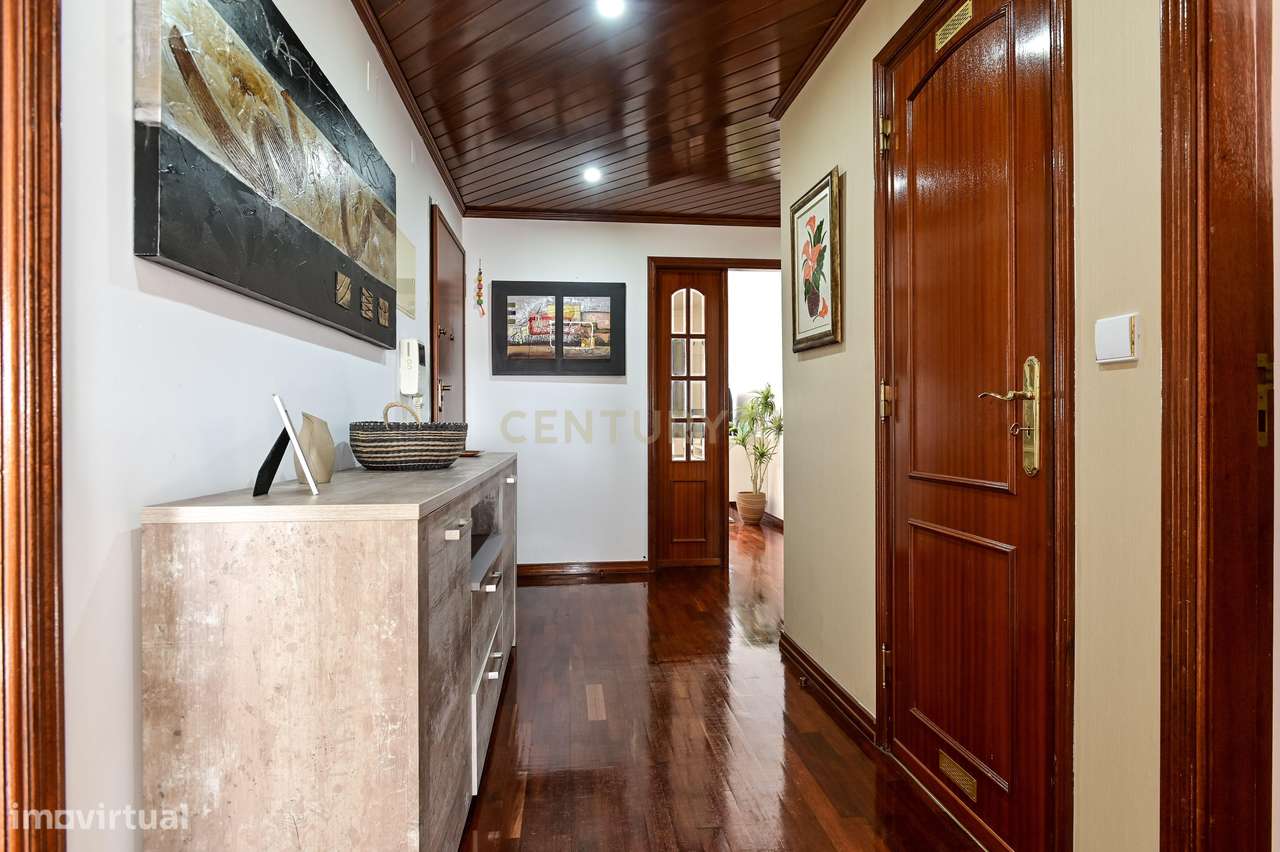 Apartamento T3 Mobilado, em Varge Mondar (Rio de Mouro, Sintra)-12