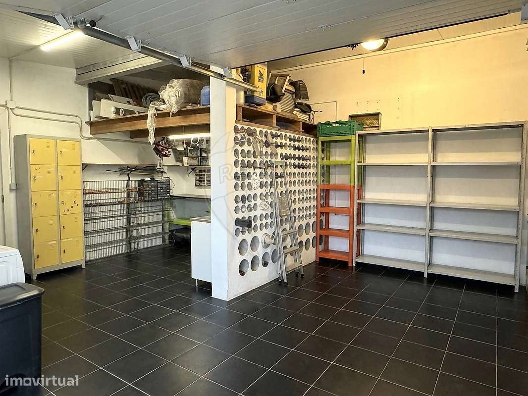 Moradia T4 para venda-16