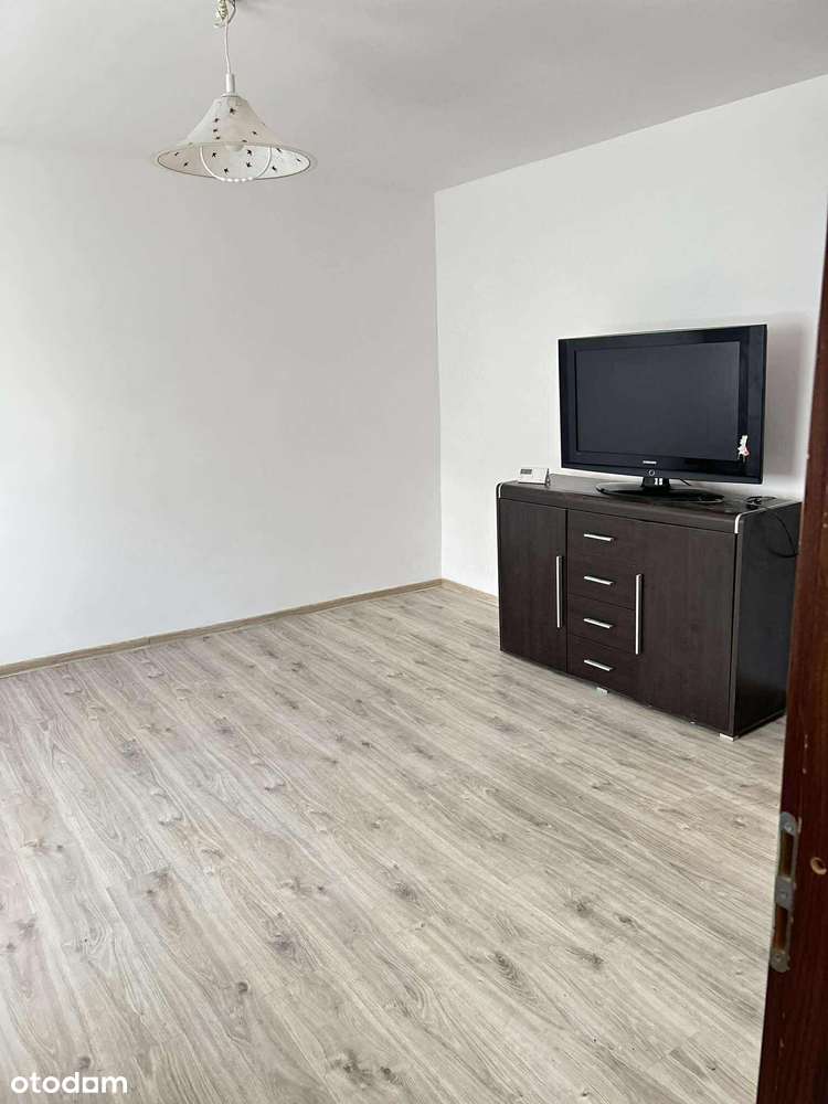 Sprzedam bezpośrednio mieszkanie po remoncie - parter, centrum miasta - Pełny obrazek: 4/17