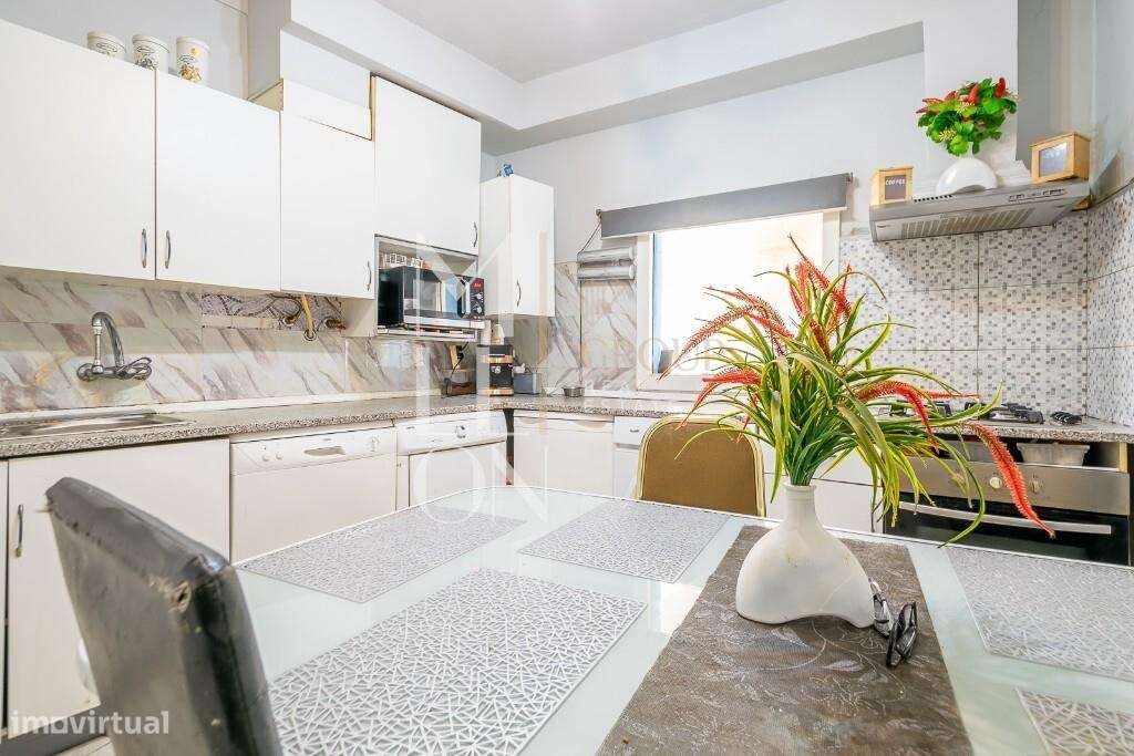 Prédio para Investimento no Centro de Alvor - Grande imagem: 5/24