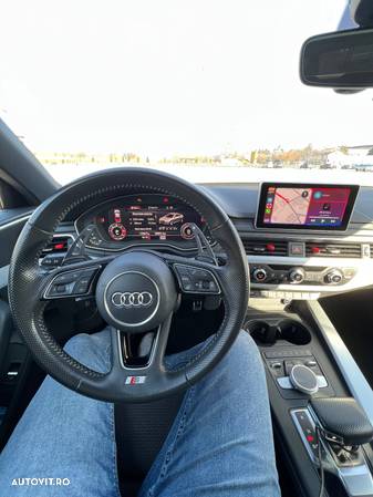 Audi A4 2.0 TDI S tronic Sport - 9