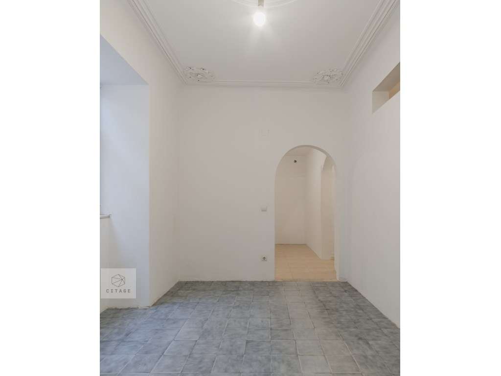 Apartamento T2 com terraço em Campo de Ourique-12