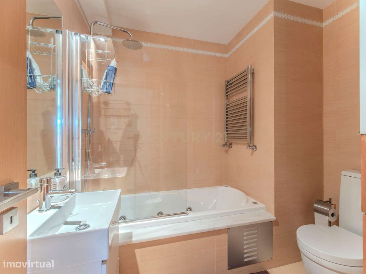 Luminoso T3+1 com Escritório e Varandas – Canidelo, Gaia-25