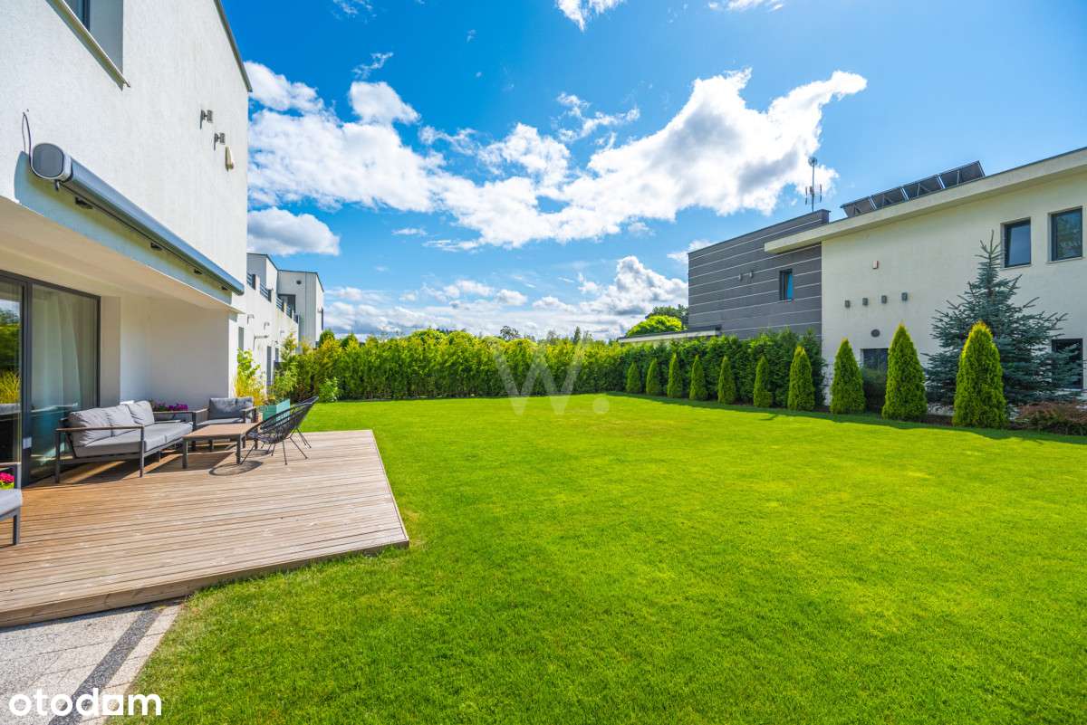 Nowoczesny bliźniak z pięknym ogrodem-16