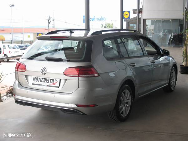 VW Golf Variant 1.6 TDi Highline DSG - 5