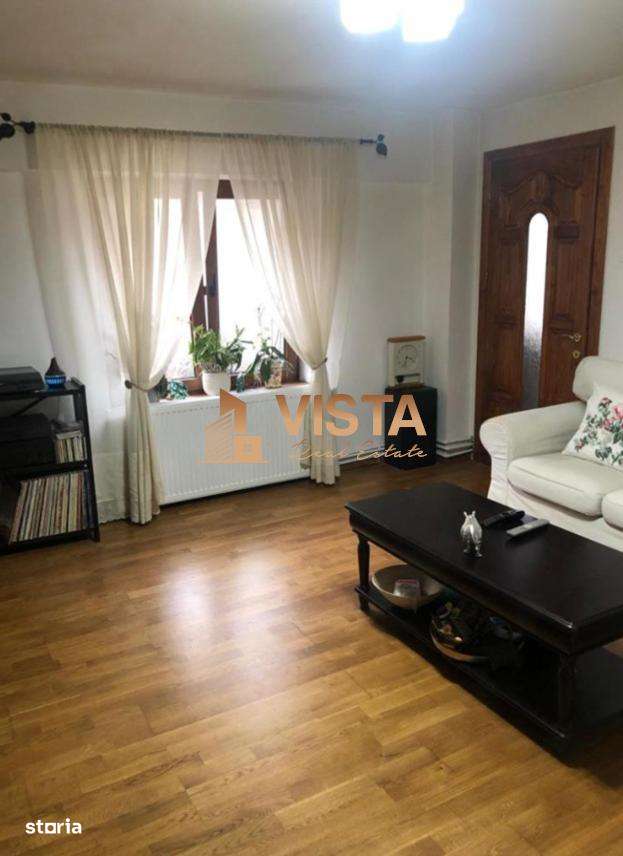 2 Case renovate, gata de mutat. Zona Vulcan-1