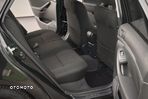 Toyota Avensis 1.8 VVT-i Combi - 27