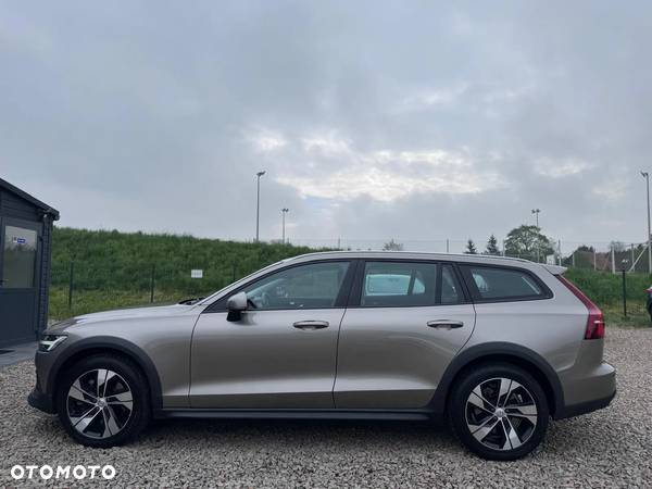 Volvo V60 Cross Country D4 AWD Geartronic Pro - 34