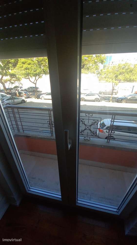 Quarto - localizado em Entrecampos Lisbon - Grande imagem: 5/7