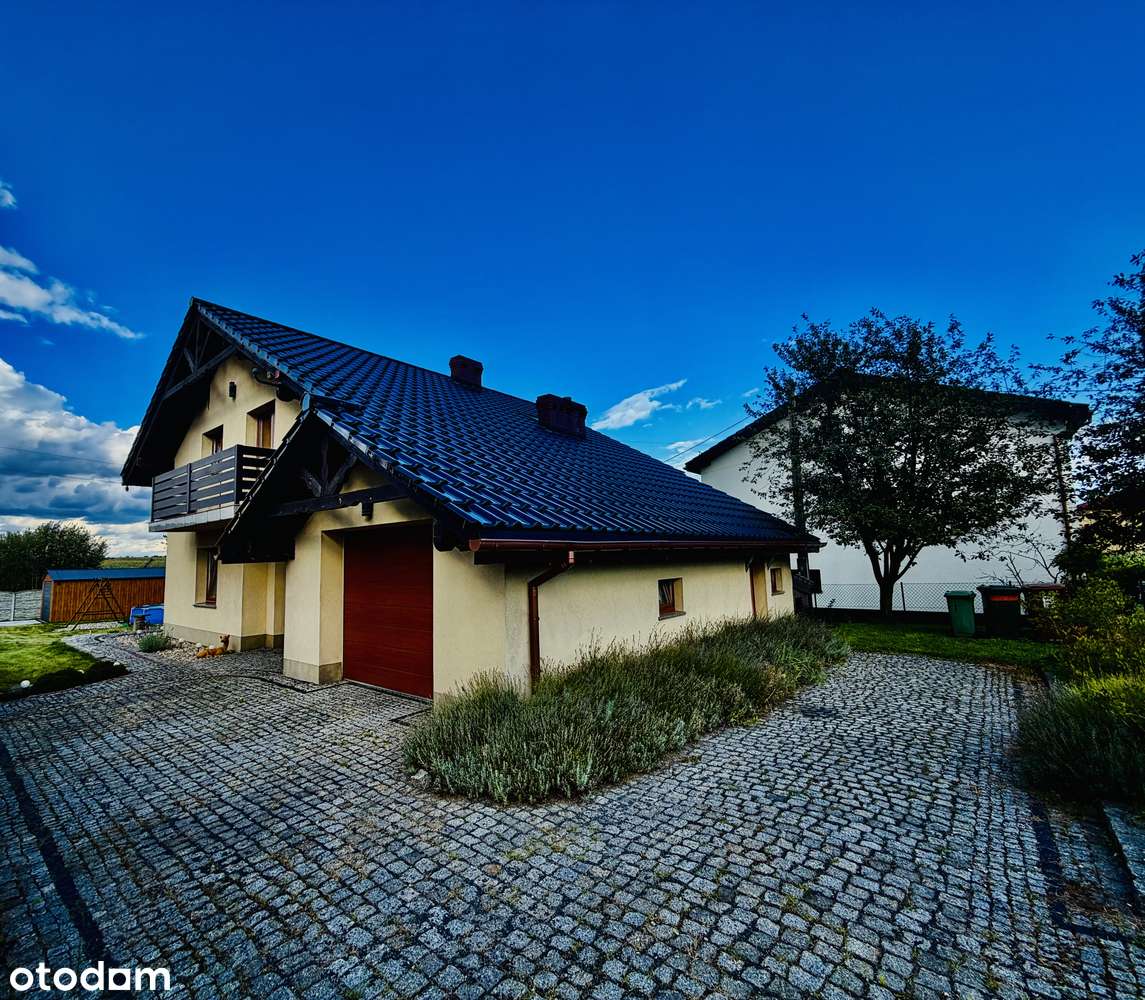 Przestronny dom w pięknej okolicy