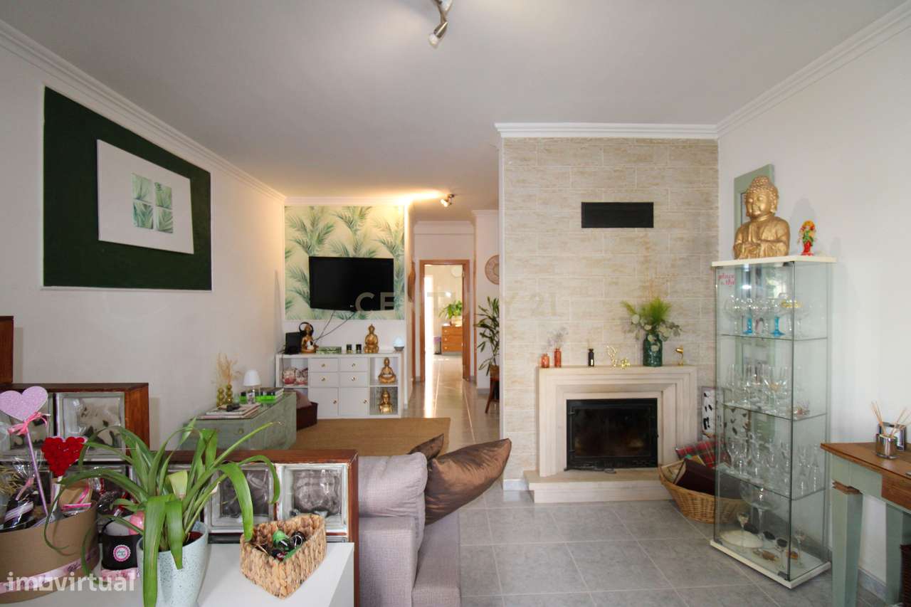 Moradia T3 com sótão. Vista Panorâmica em Localização Privilegiada (Qu - Grande imagem: 3/26