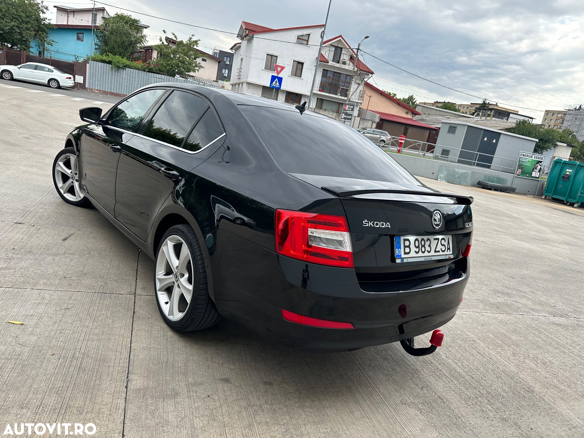 Skoda Octavia 1.6 TDI DPF DSG Elegance - 3